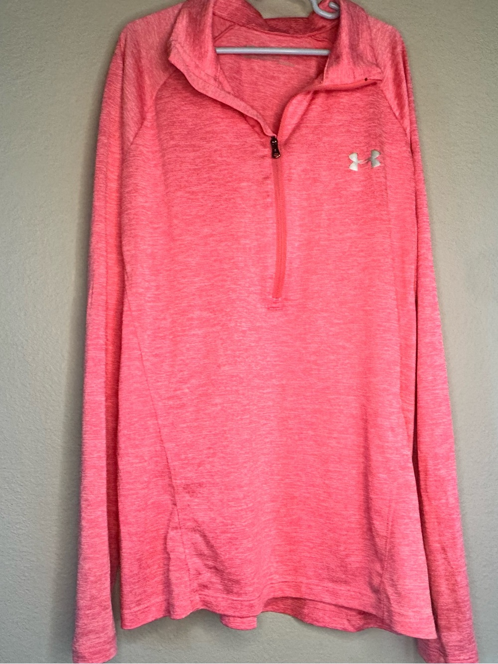 Under Armour Coral Pink Quarter-Zip Pullover Size Medium
